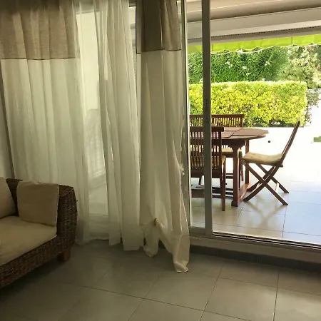 Fleurie I Apartment